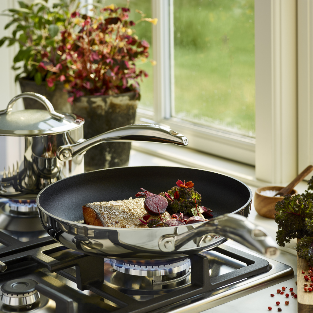Scanpan Sauté Pan met deksel 28cm - HaptIQ Pannen Scanpan